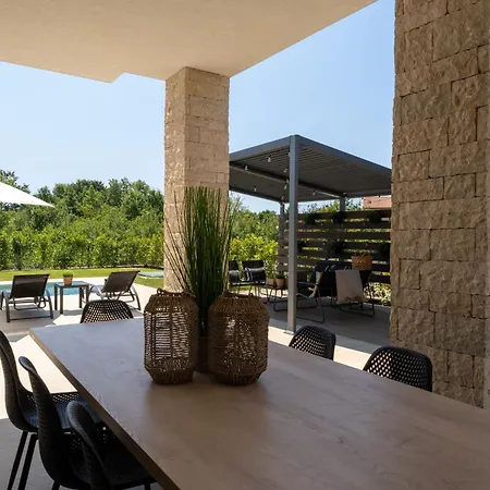 Feriehus Palazzina 1 Mit Pool Und Wellness