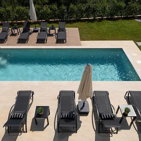 Palazzina 1 Mit Pool Und Wellness Feriehus Poreč