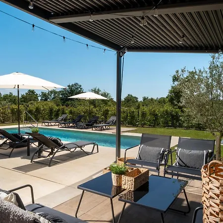Palazzina 1 Mit Pool Und Wellness Feriehus *
